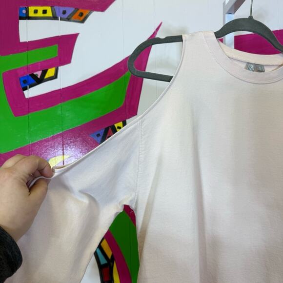 ASOS Cream Cold Shoulder Sweatshirt. Size 2. In excellent condition! - Picture 2 of 6